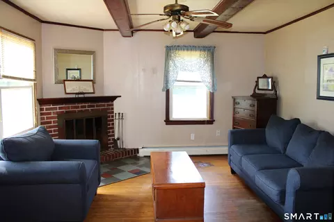 Living - 6 Nelson Dr, Preston, CT 06365 photo 1 of 3