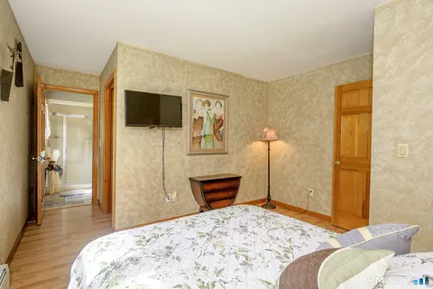 Bedroom - 126 E Putnam Rd, Putnam, CT 06260 photo 3 of 5