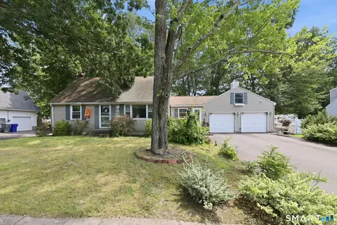 93 Steele Rd, Enfield, CT 06082