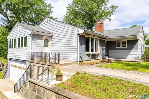 34 Two Mile Rd, Farmington, CT 06032