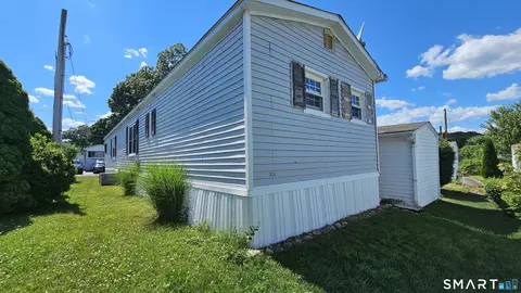 Exterior - 18 Broadway N, Westbrook, CT 06498 photo 3 of 4