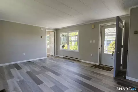 Living - 18 Broadway N, Westbrook, CT 06498 photo 2 of 3