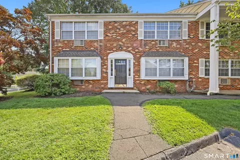 287 Hamilton Ave #4D, Stamford, CT 06902