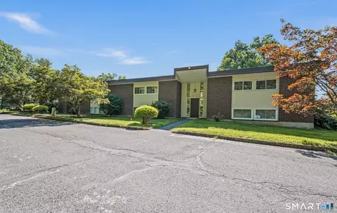 229 Bacon Pond Rd #351, Woodbury, CT 06798