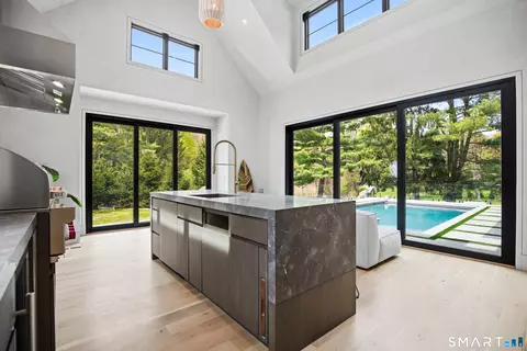 259 Frogtown Rd, New Canaan, CT 06840