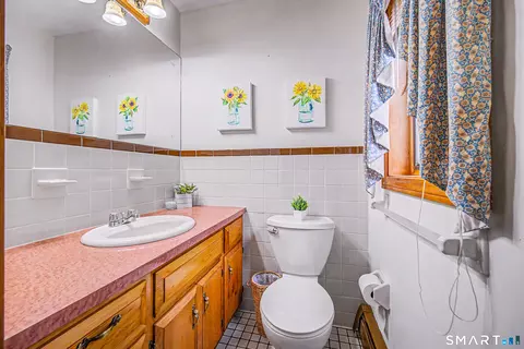 Bath - 39 Cannon Rd, Hampton, CT 06247 photo 1 of 5