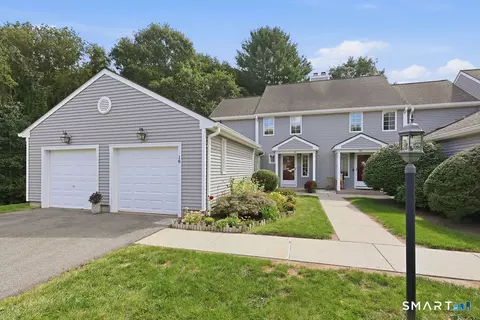18 Copley Rd #18, Glastonbury, CT 06073