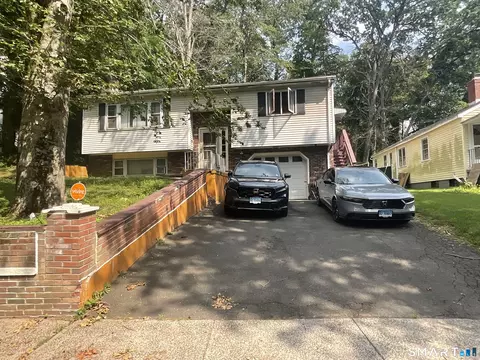 127 Laurel Rd, New Haven, CT 06515