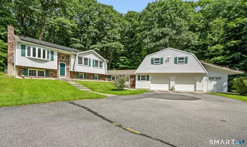 31 Webster Rd, Union, CT 06076