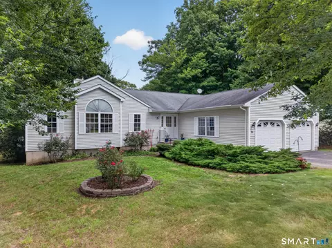 11 John W Luty Dr, Oakdale, CT 06370