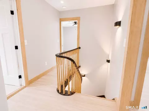 Entry Way - 33 Machine Shop Hill Rd, Windham, CT 06266 photo 2 of 2