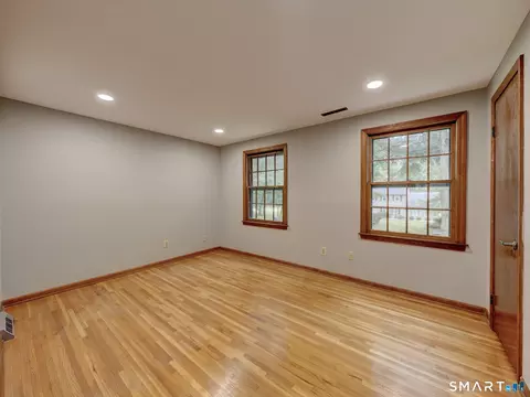 Bedroom - 291 Currier Dr, Orange, CT 06477 photo 1 of 8