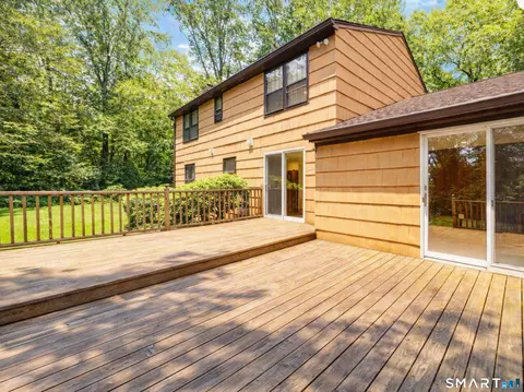 Exterior - 291 Currier Dr, Orange, CT 06477 photo 3 of 7