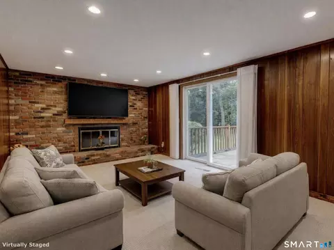 Living - 291 Currier Dr, Orange, CT 06477 photo 5 of 5
