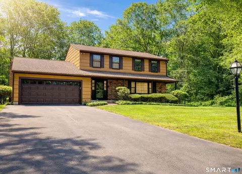 Exterior - 291 Currier Dr, Orange, CT 06477 photo 2 of 7