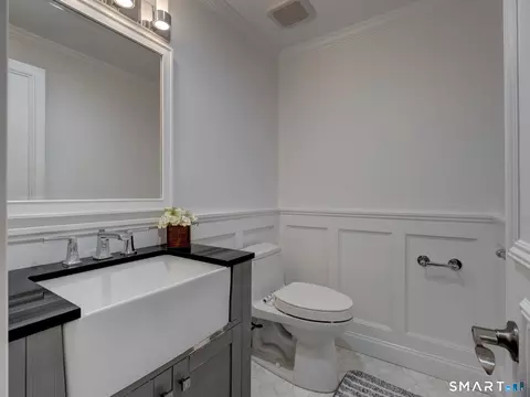 Bath - 291 Currier Dr, Orange, CT 06477 photo 1 of 3