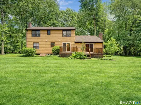 Exterior - 291 Currier Dr, Orange, CT 06477 photo 4 of 7