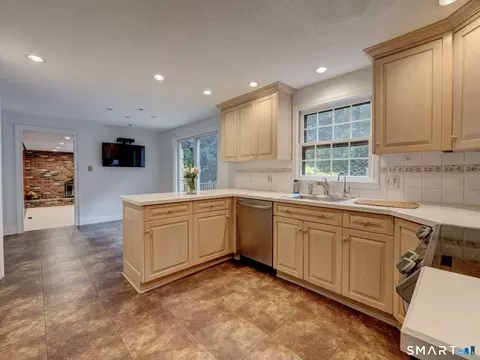 Kitchen - 291 Currier Dr, Orange, CT 06477 photo 1 of 1