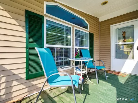 Exterior - 4 Cliff Rd, Ledyard, CT 06339 photo 1 of 4