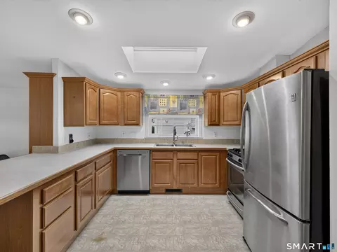 Kitchen - 4 Cliff Rd, Ledyard, CT 06339 photo 1 of 3
