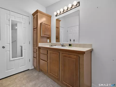 Bath - 4 Cliff Rd, Ledyard, CT 06339 photo 1 of 3