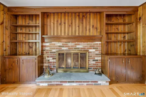 Living - 56 Sundale Dr, Windham, CT 06280 photo 2 of 7