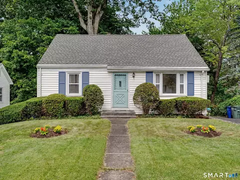 196 N Anthony St, Bridgeport, CT 06606
