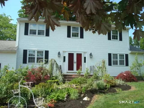 375 Olde Stage Rd, Glastonbury, CT 06033