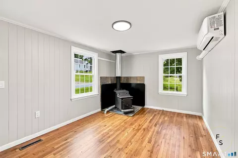 Living - 157 S River Rd, Coventry, CT 06238 photo 1 of 4