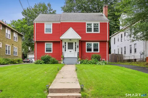 24 Bretton Rd, West Hartford, CT 06119