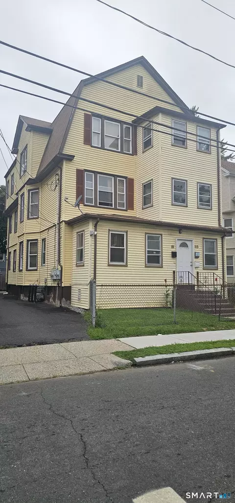111-113 Kent St, Hartford, CT 06112