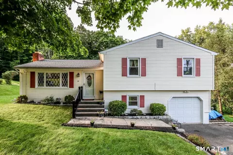 55 Taylor Ter, New Milford, CT 06776