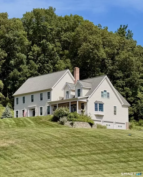 513 Tryon St, Glastonbury, CT 06073