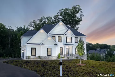 5 Steven Cir, Farmington, CT 06032
