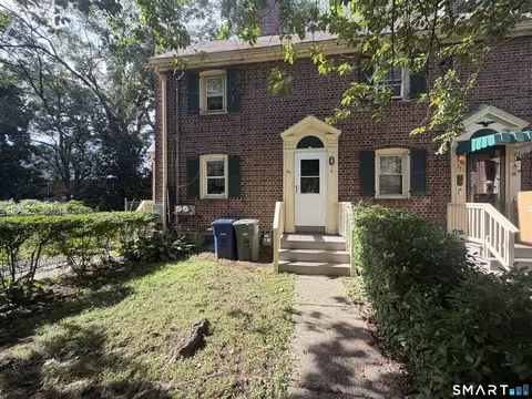 211 Alsace St, Bridgeport, CT 06604