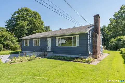 98 Upper State St, North Haven, CT 06473