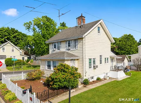 35 Faucett St, Stamford, CT 06906