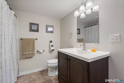 Bath - 31 Palmer St, Killingly, CT 06239 photo 1 of 3