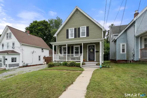 Exterior - 31 Palmer St, Killingly, CT 06239 photo 4 of 10