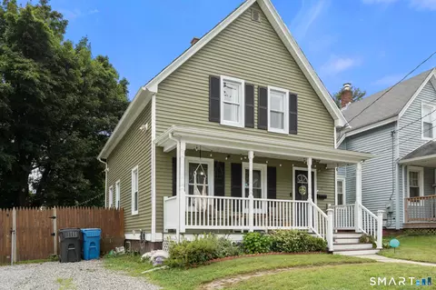 Exterior - 31 Palmer St, Killingly, CT 06239 photo 5 of 10