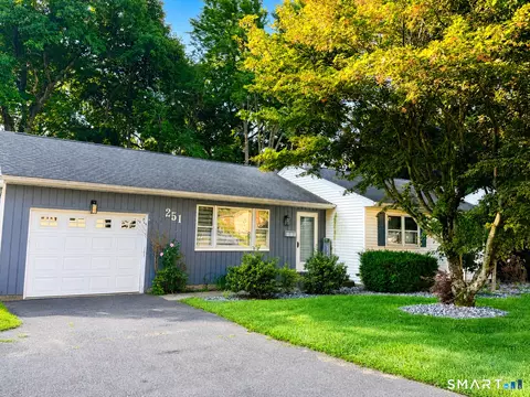 251 Williamson Cir, Oakville, CT 06779