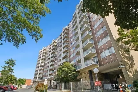 30 Woodland St #9M, Hartford, CT 06105