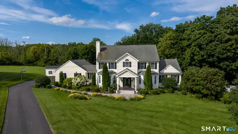 3 Hay Meadow Ln, New Milford, CT 06776