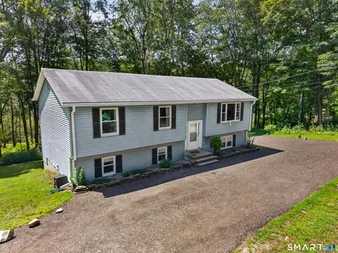 241 South Rd, Bozrah, CT 06334