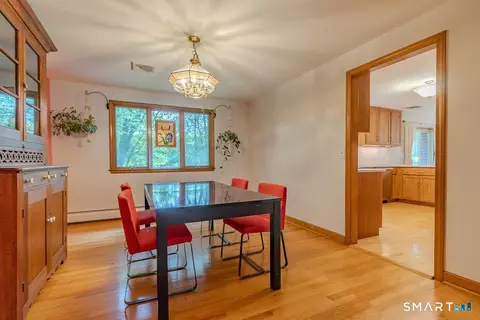 Dining - 5 Pond View Dr, Cromwell, CT 06416 photo 2 of 3