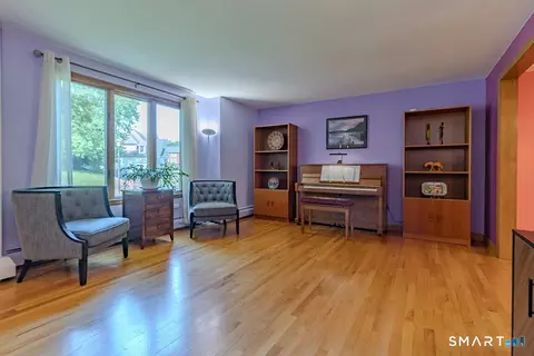 Living - 5 Pond View Dr, Cromwell, CT 06416 photo 5 of 5