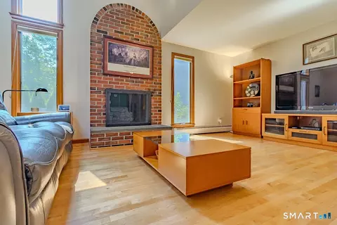 Living - 5 Pond View Dr, Cromwell, CT 06416 photo 1 of 5