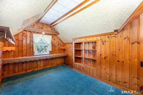 Bedroom - 73 Circle Dr, Windsor Locks, CT 06096 photo 1 of 5