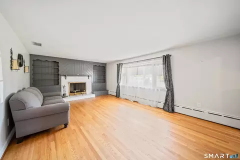 Living - 194 Cedar St, Wethersfield, CT 06109 photo 3 of 6