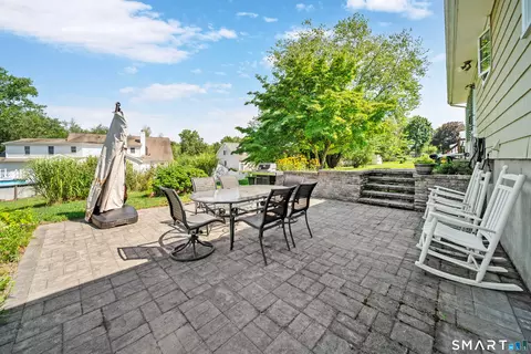 Exterior - 194 Cedar St, Wethersfield, CT 06109 photo 8 of 10